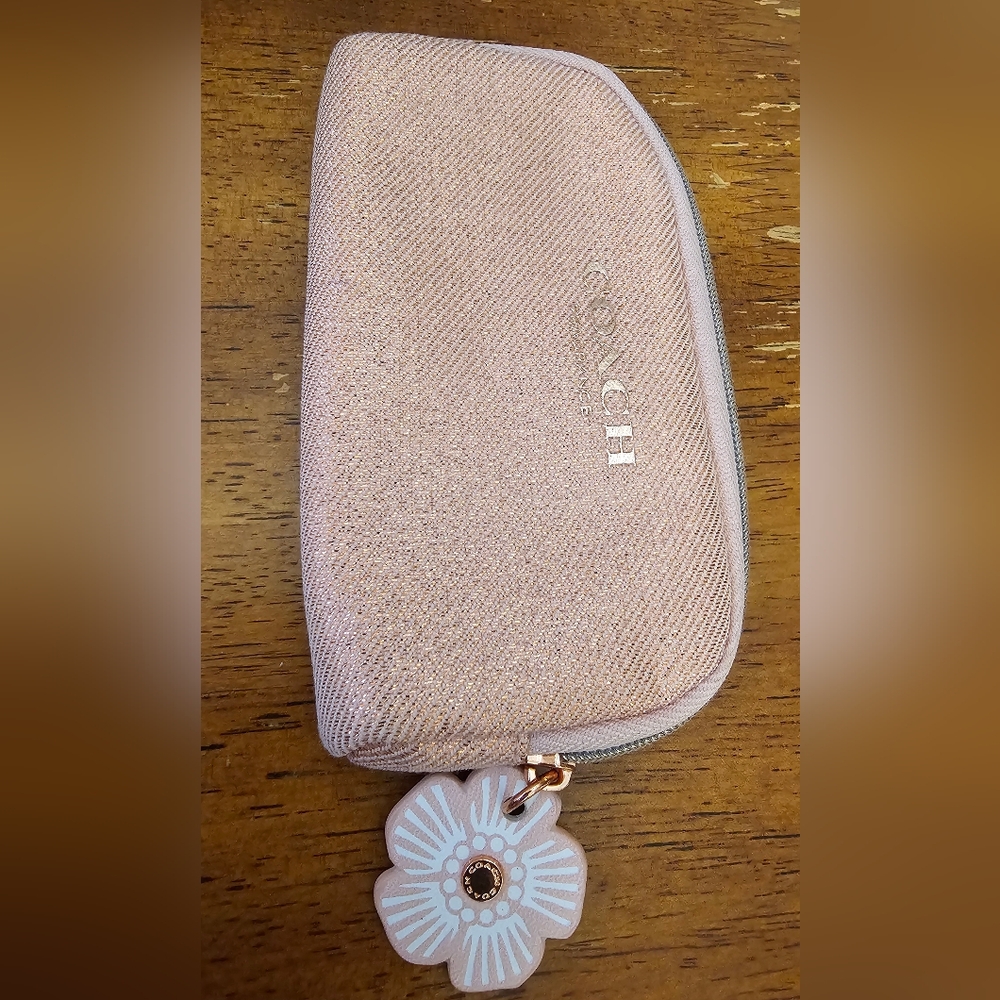 Coach Pink Shimmer zipper coin Pouch with Flower charm pull Rosegold NWOT - Picture 2 of 16